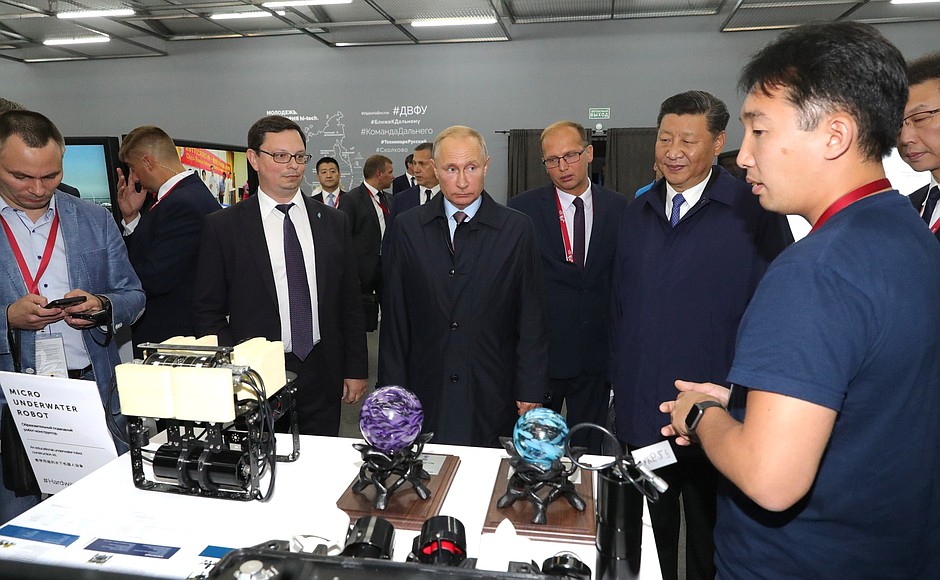 President of Russia Vladimir Putin and President of China Xi Jinping visited the Far East Street exhibition.