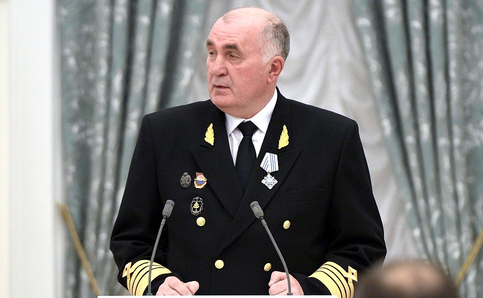 Presentation of state decorations. Deputy General Director of Modern Commercial Fleet (Sovcomflot) Mikhail Suslin is awarded the Order for Services at Sea.