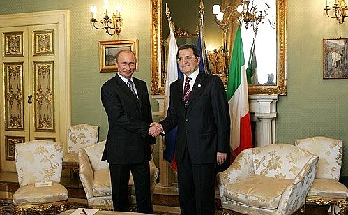 С Председателем Совета министров Италии Романо Проди.