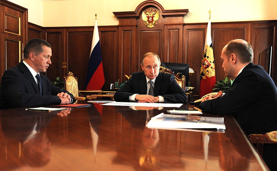 With Minister for Far East Development Alexander Galushka (right) and Deputy Prime Minister and Plenipotentiary Presidential Envoy in the Far East Federal District Yury Trutnev.