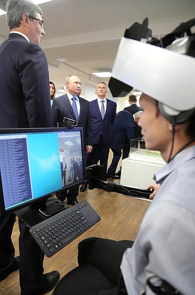 Vladimir Putin toured the exhibition of projects carried out with support from the Agency for Strategic Initiatives (ASI).
