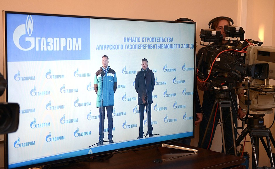 Speaking via video linkup, General Director of SIBUR Dmitry Konov and Gazprom CEO Alexei Miller informed the President that all is ready to start construction at the Amur gas processing plant.