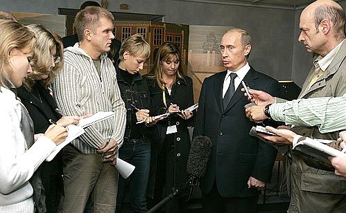 Meeting with Russian journalists.