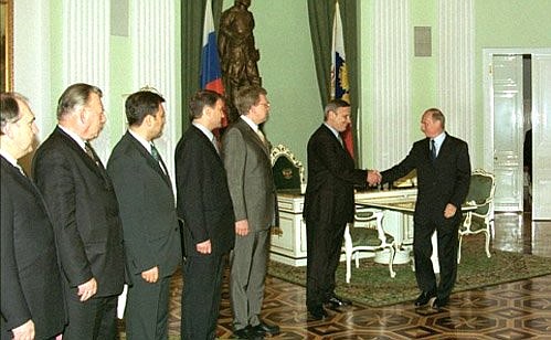 С руководителями ряда центристских фракций Государственной Думы.