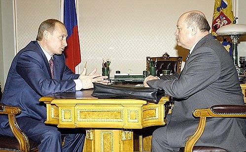 President Putin with Armenian President Robert Kocharyan.