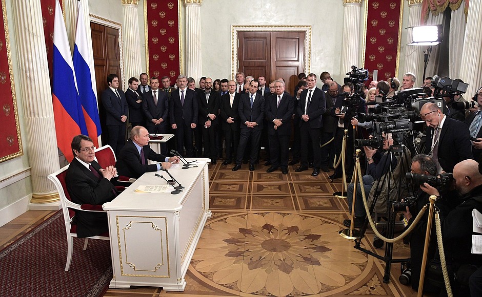 Заявления для прессы по итогам российско-кипрских переговоров. С Президентом Республики Кипр Никосом Анастасиадисом.