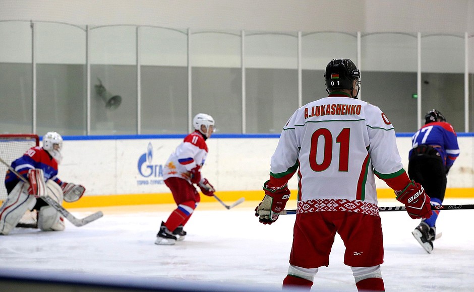 Vladimir Putin and Alexander Lukashenko took part in a friendly ice hockey match.