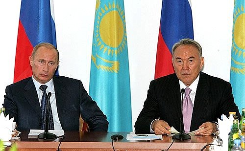 With the President of Kazakhstan, Nursultan Nazarbaev, at the forum of the border regions of Russia and Kazakhstan.