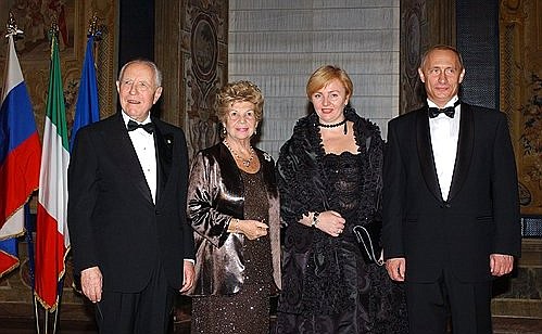 President Putin and his wife, Lyudmila, with Carlo Azeglio and his wife, Francesca, before an official dinner.