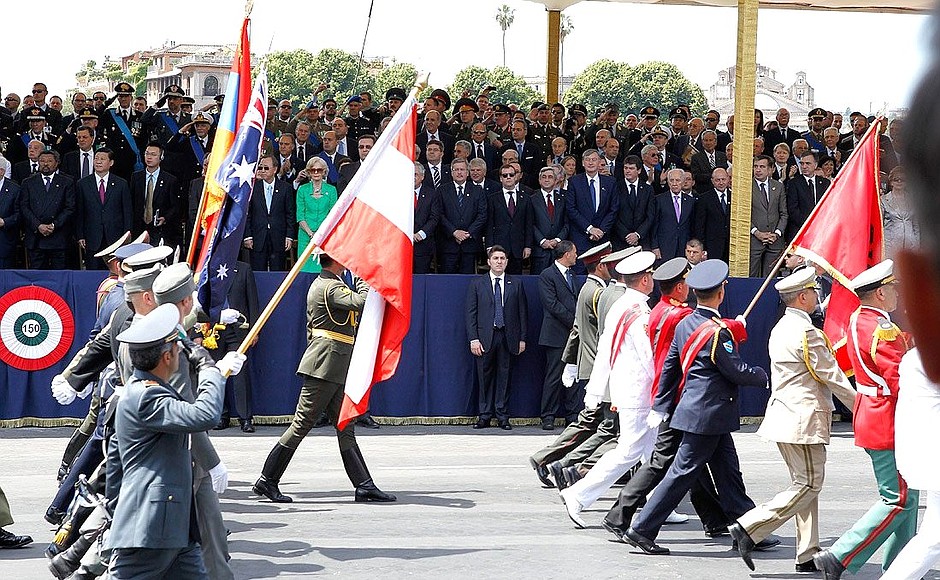 На торжественном параде в честь 150-летия объединения Италии.