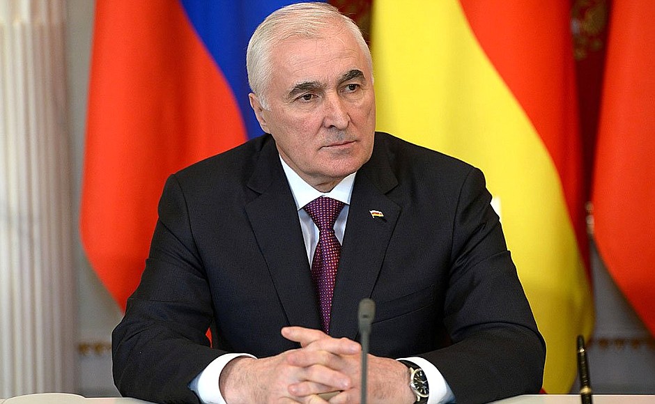 Президент Южной Осетии Леонид Тибилов.