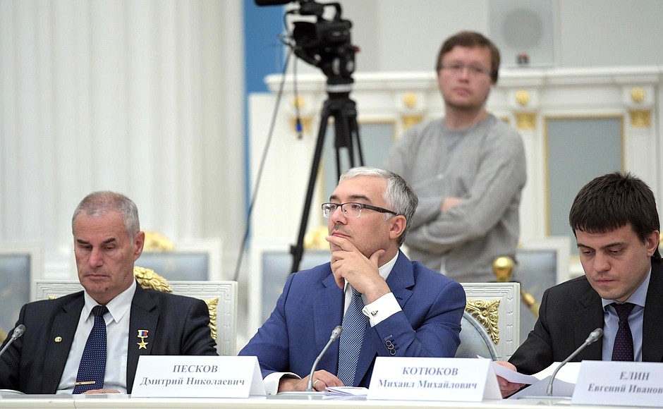 Director of the Federal Agency for Scientific Organisations (FASO) Mikhail Kotyukov (right), Director of the Young Professionals Division of the Agency for Strategic Initiatives Dmitry Peskov, and First Deputy General Director and Chief Designer of the Moscow Institute of Thermal Equipment Corporation Yury Solomonov at the meeting of the Council for Science and Education.