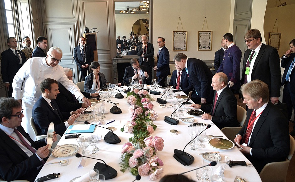 Russian-French talks at a working breakfast.