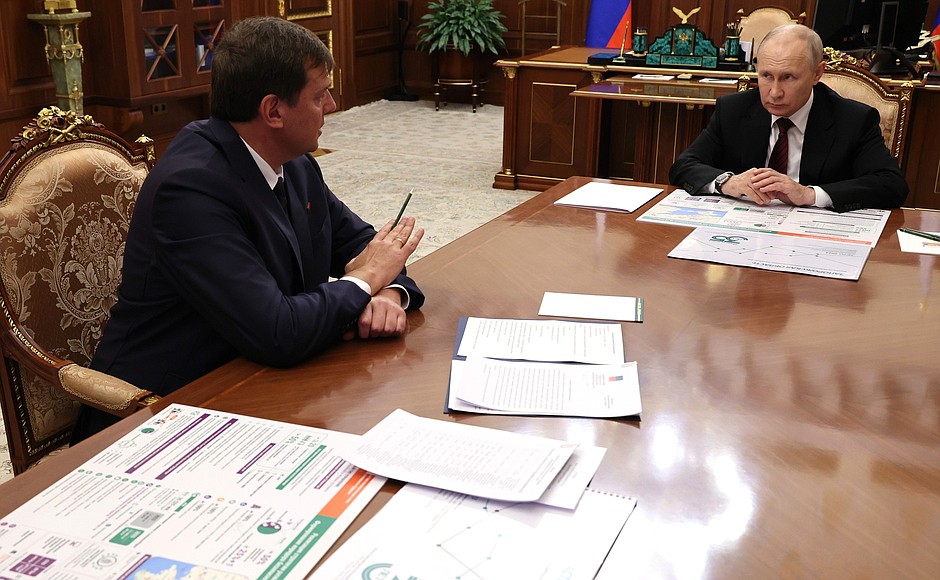 С временно исполняющим обязанности губернатора Запорожской области Евгением Балицким.