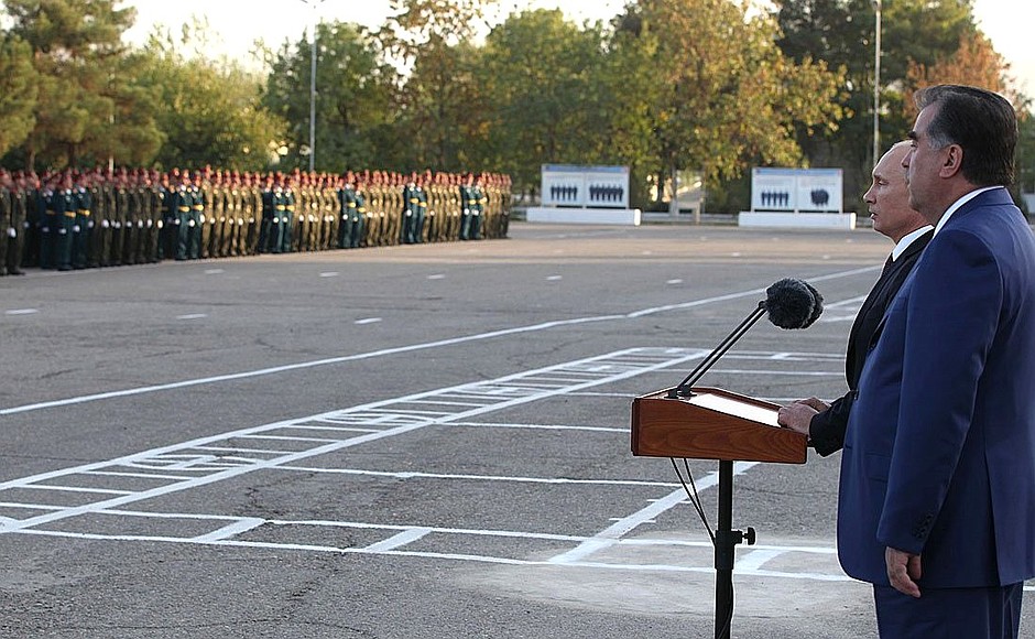 Во время посещения 201-й Гатчинской дважды Краснознамённой военной базы.