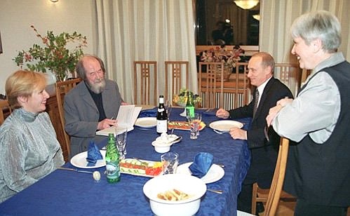 Путин И Солженицын Фото