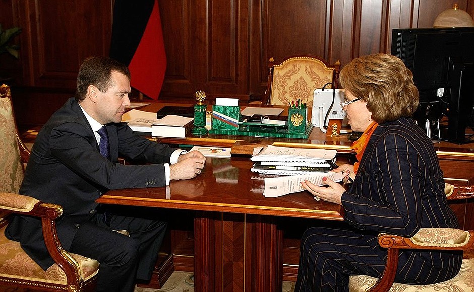 С губернатором Санкт-Петербурга Валентиной Матвиенко.