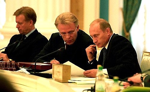 A meeting of the Council on Physical Culture and Sport. Russian Olympic Committee President Leonid Tyagachev and State Sport Committee Head Vyacheslav Fetisov, left.