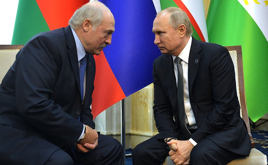 After the Shanghai Cooperation Organisation summit. A short meeting with President of Belarus Alexander Lukashenko.