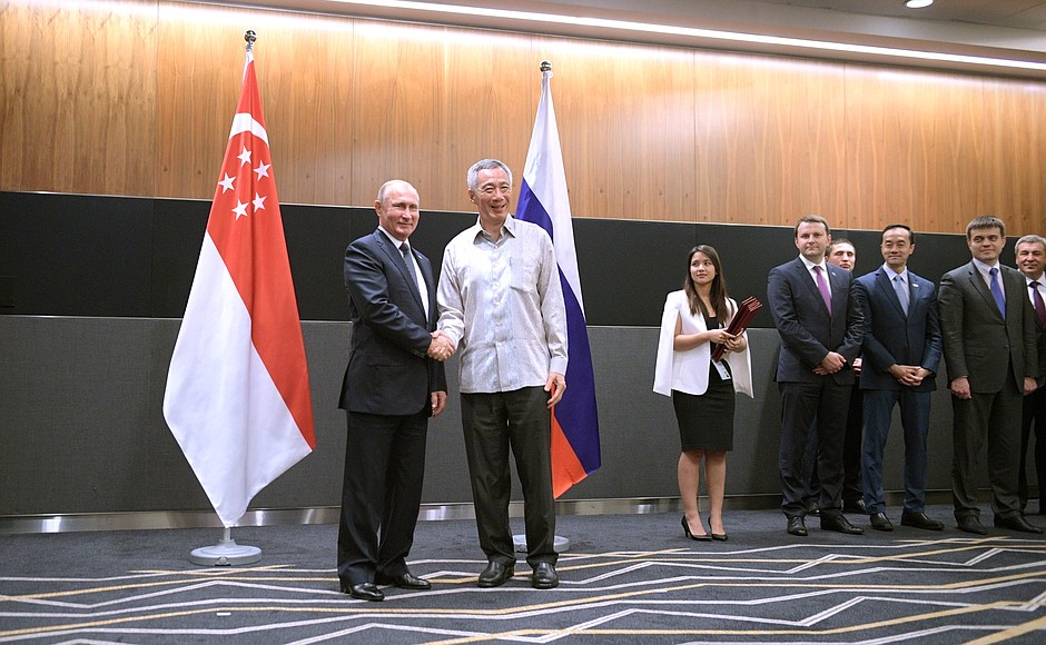 With Prime Minister of Singapore Lee Hsien Loong.