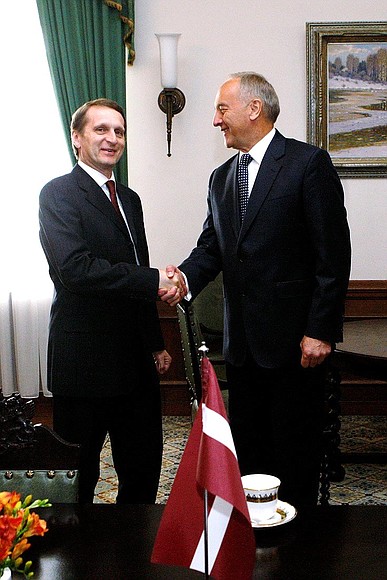 C Президентом Латвии Андрисом Берзиньшем.
