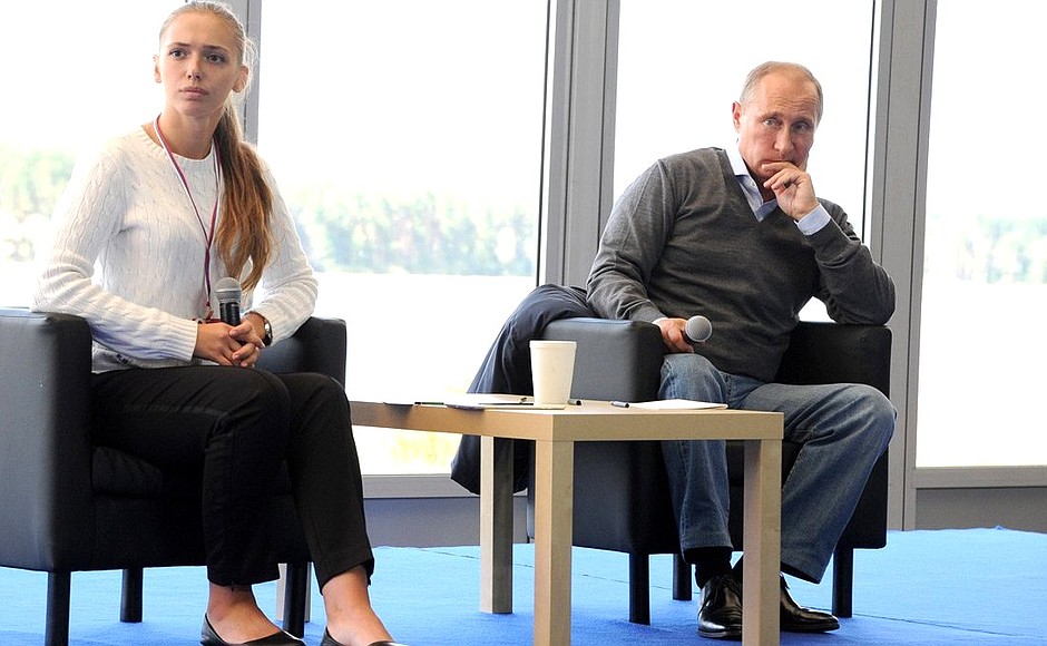 At a meeting with Seliger 2014 Forum participants. With meeting moderator Ksenia Razuvayeva.