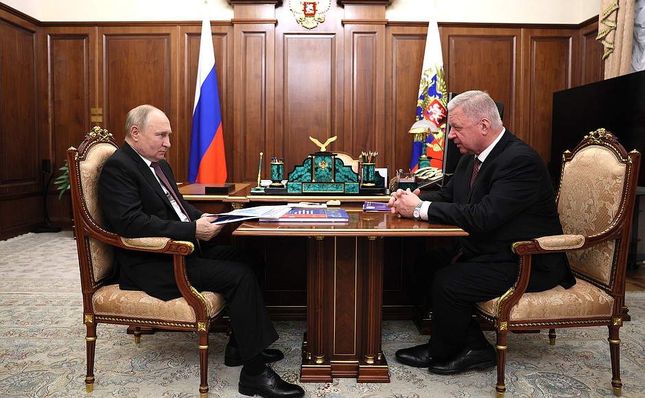 Встреча с председателем Федерации независимых профсоюзов России Михаилом Шмаковым.