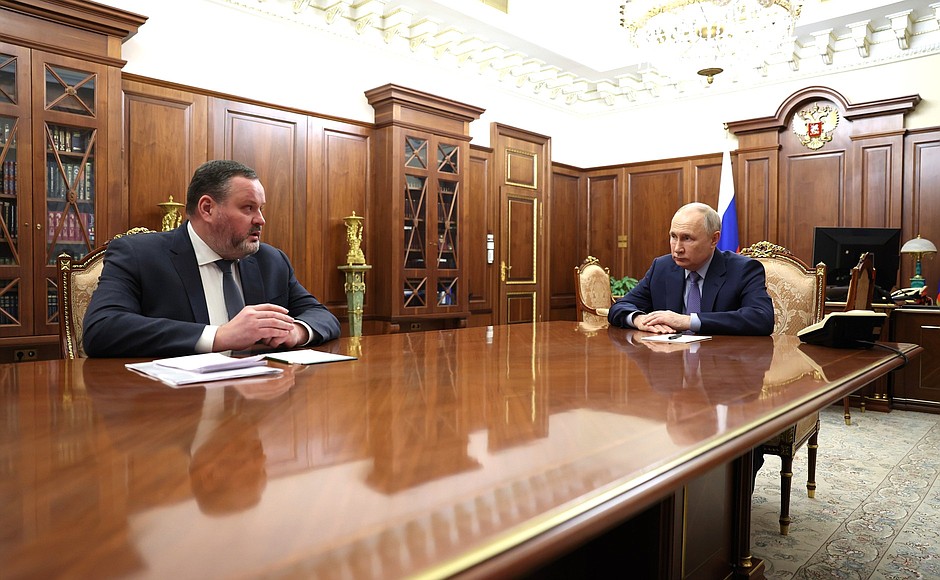 With Minister of Labour and Social Protection Anton Kotyakov.
