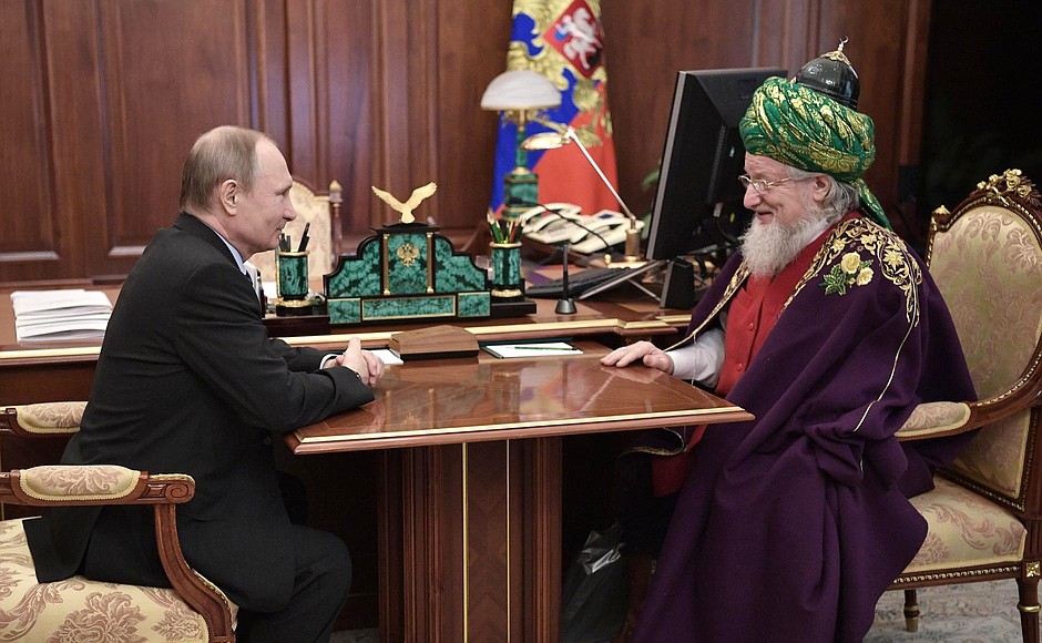 С председателем Центрального духовного управления мусульман России Талгатом Таджуддином.