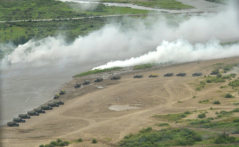 Final phase of large-scale military exercises involving Eastern and Central Military District forces.