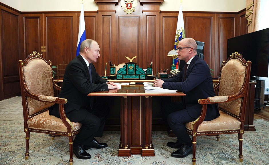 С главой Удмуртской Республики Александром Бречаловым.