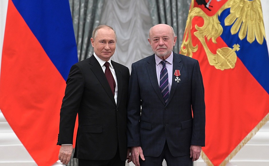 Presentation of state decorations in the Kremlin. Mikhail Fradkov, Director of Russian Institute of Strategic Studies, receives the Order of Courage.