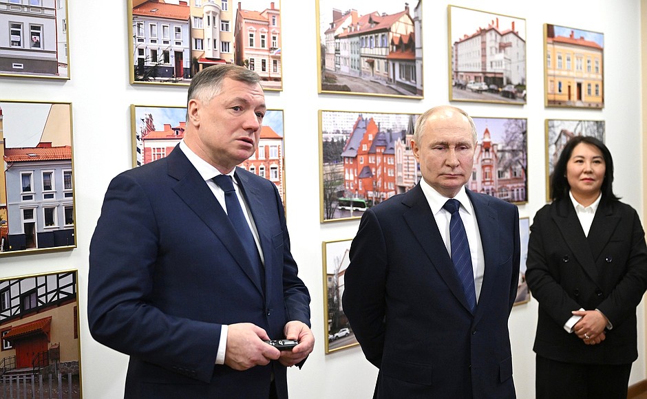 Vladimir Putin viewed a video presentation on the construction of a cultural and educational complex in Kaliningrad.