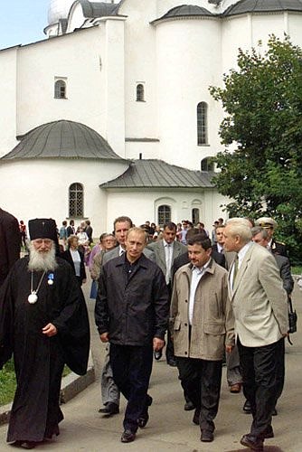 President Putin with Lev, the Archbishop of Novgorod and Staraya Russa, and Governor of the Novgorod Region Mikhail Prusak (2nd from right) at the Citadel of Novgorod.