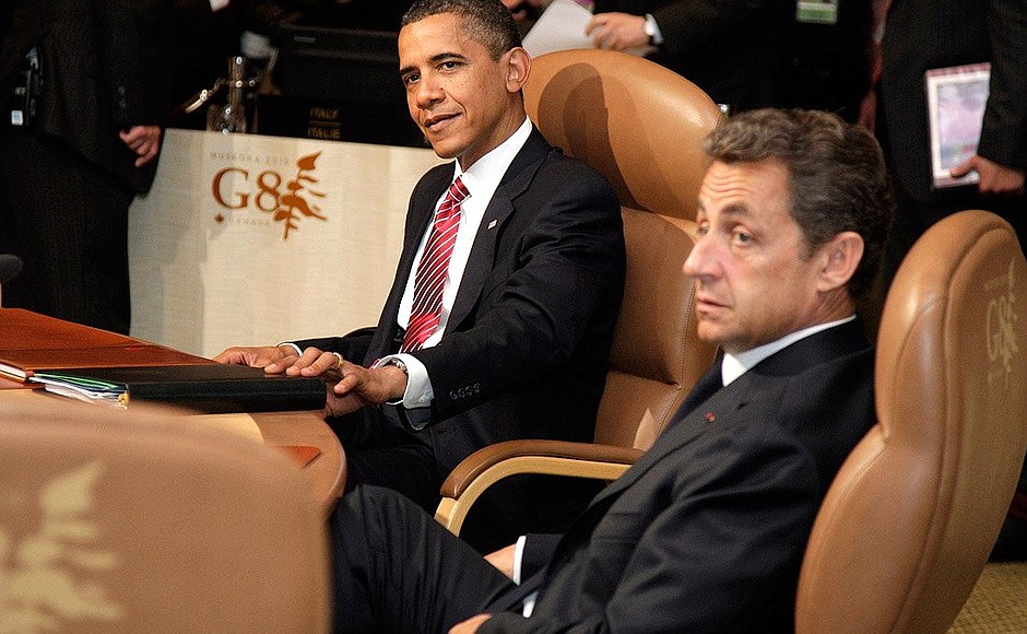 US President Barack Obama and French President Nicolas Sarkozy during a G8 working meeting.