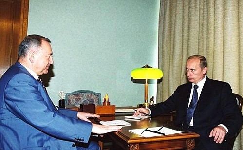 С Президентом Северной Осетии Александром Дзасоховым.