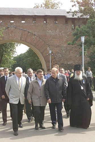 President Putin with Lev, the Archbishop of Novgorod and Staraya Russa, and Governor of the Novgorod Region Mikhail Prusak (2nd from left) at the Citadel of Novgorod.