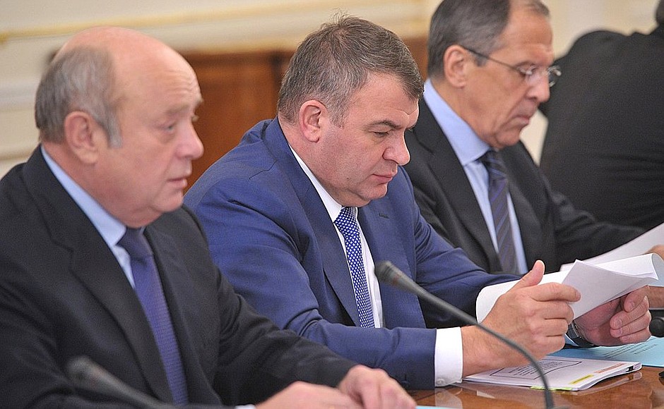 Meeting of the Commission for Military Technology Cooperation with Foreign Countries. From left to right: Director of the Foreign Intelligence Service Mikhail Fradkov, Defence Minister Anatoly Serdyukov, and Foreign Minister Sergei Lavrov.