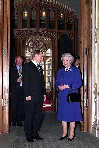 Acting President Vladimir Putin and HM Queen Elizabeth II.