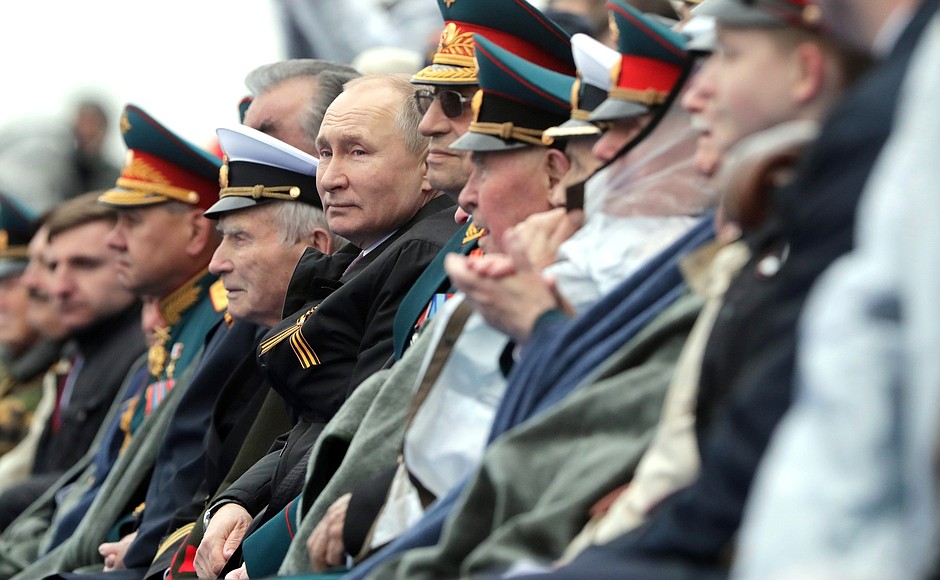 На военном параде в ознаменование 76-й годовщины Победы в Великой Отечественной войне 1941–1945 годов.