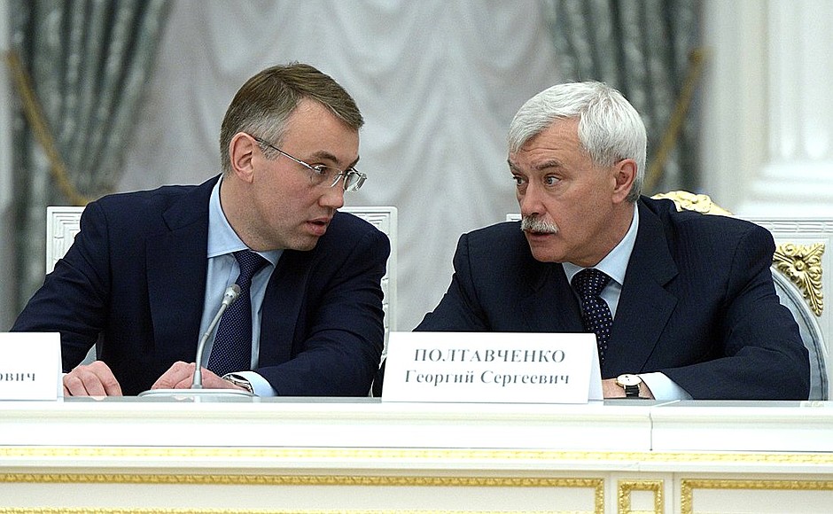 Meeting with re-elected heads of Russian federal constituent entities. Governor of St Petersburg Georgy Poltavchenko (right) and Governor of Nenets Autonomous Area Igor Koshin.