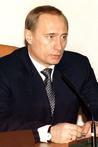 Исполняющий обязанности Президента России, премьер-министр Владимир Путин во время экстренное заседание Правительства.
