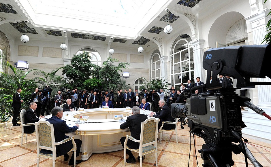 Meeting of the CIS heads of state.