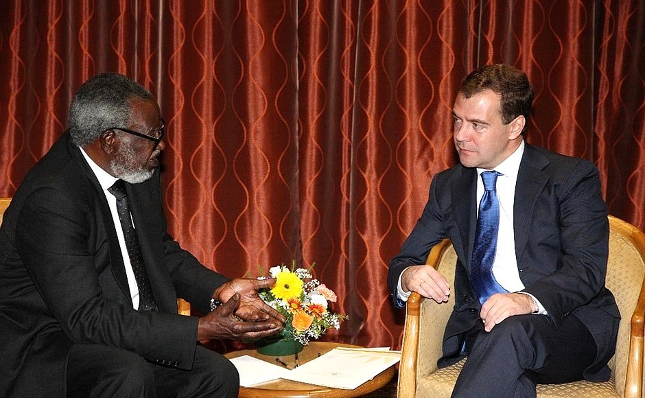 С первым президентом Намибии Сэмом Нуйомой.