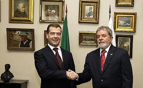 Перед российско-бразильскими переговорами. С Президентом Бразилии Луисом Инасиу Лулой да Силвой.