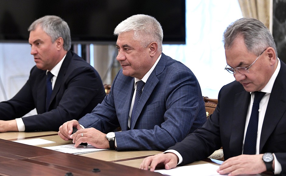 State Duma Speaker Vyacheslav Volodin, Interior Minister Vladimir Kolokoltsev and Defence Minister Sergei Shoigu (from left to right) before the meeting with permanent members of the Security Council.