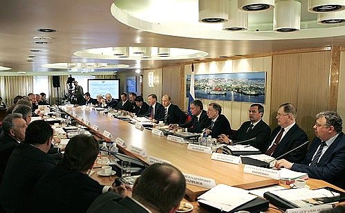 Совместное заседание президиума Госсовета и Морской коллегии при Правительстве по проблемам развития инфраструктуры морского транспорта России.