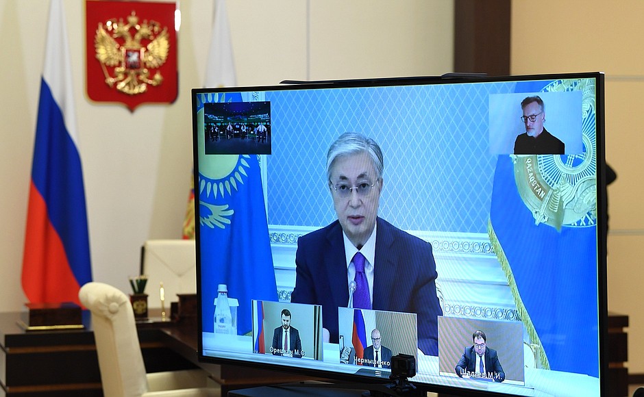 President of Kazakhstan Kassym-Jomart Tokayev during the main discussion at the Artificial Intelligence Journey Conference.