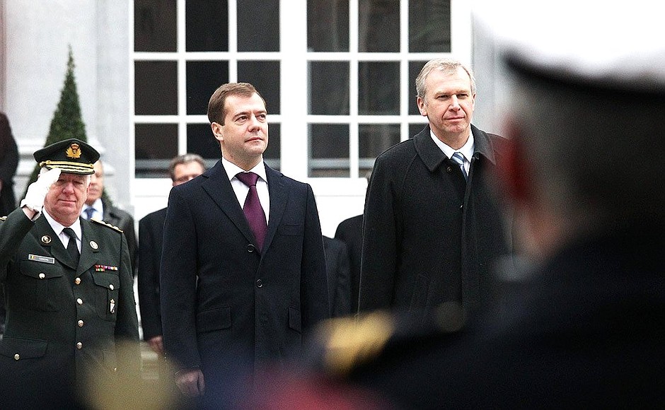 Official welcome ceremony. With Belgian Prime Minister Yves Leterme.