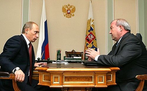 Рабочая встреча с полномочным представителем Президента в Дальневосточном федеральном округе Константином Пуликовским.